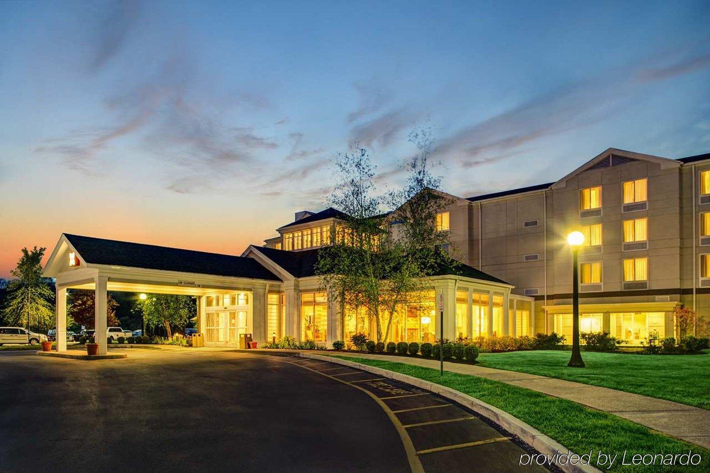 Hilton Garden Inn Danbury Exterior photo